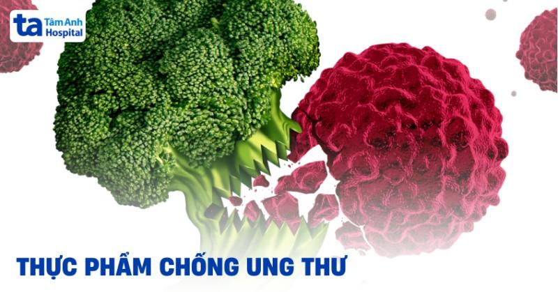 Các loại thực phẩm nguy hiểm như sô cô la, hành, tỏi, nho và hạt mắc ca được xếp gần nhau.